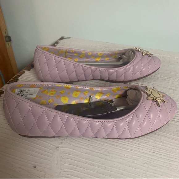 DISNEY HOT TOPIC Tangled “Gleam and Glow” Quilted Rapunzel FLATS! - Picture 9 of 14